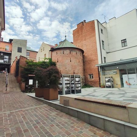 Apartamenty Na Rynku Tarnów Exteriör bild